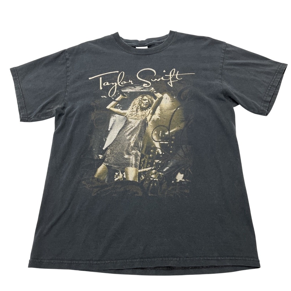 Taylor Swift Fearless Concert Tshirt Black Double Sided Size M Gildan Tag 2009